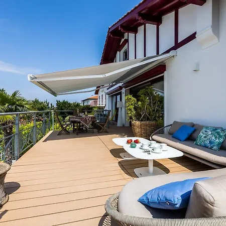 Sierra Keyweek With Pool And Amazing Views In 比亚里茨